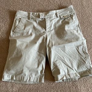Dockers mid rise curvy shorts